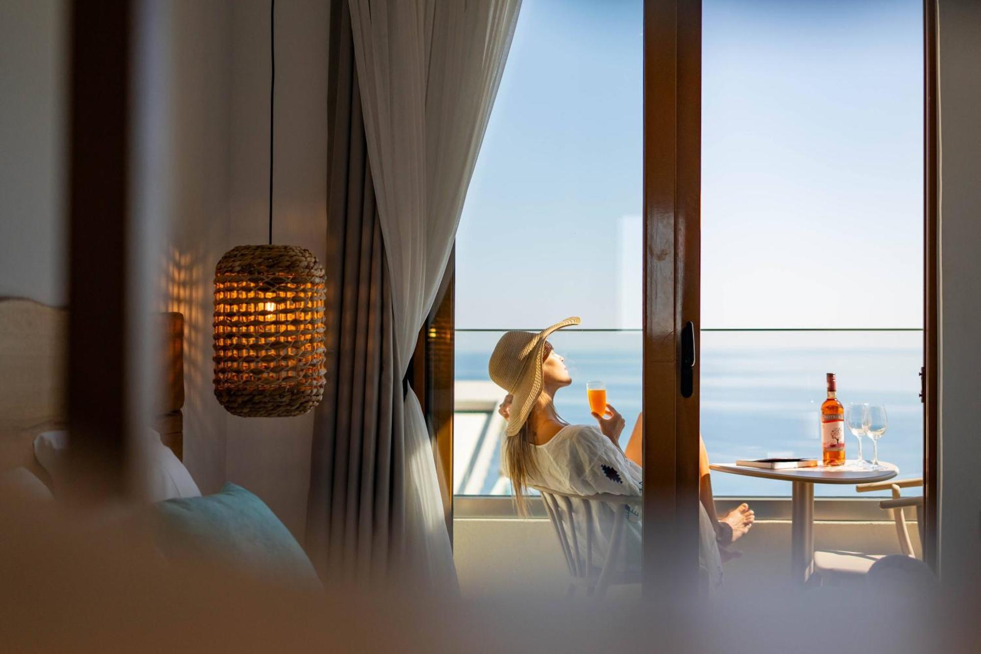 Zoe Boutique Hotel Bali  Ngoại thất bức ảnh